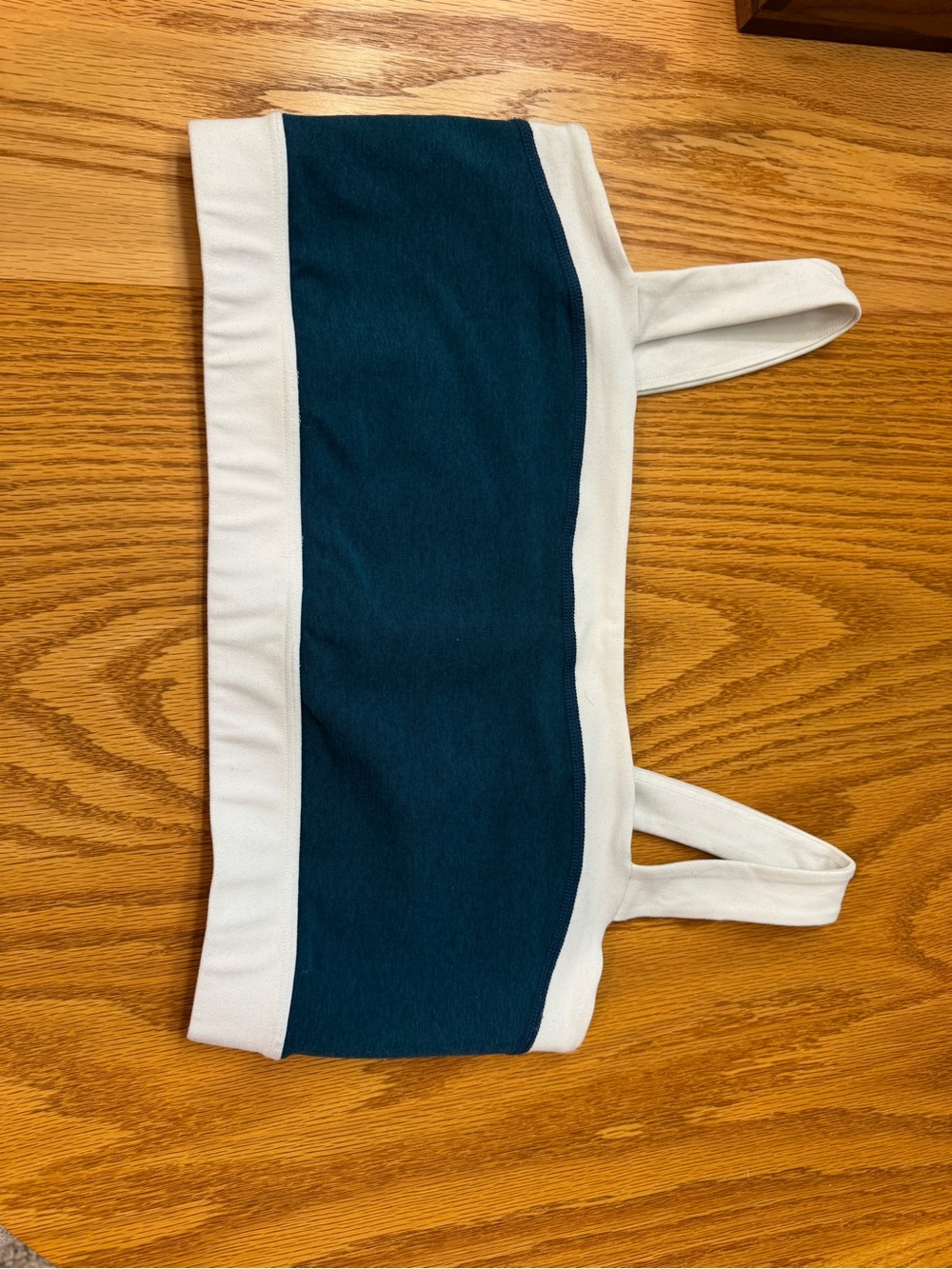 Beyond Yoga Teal and White Colorblock Sports Bra